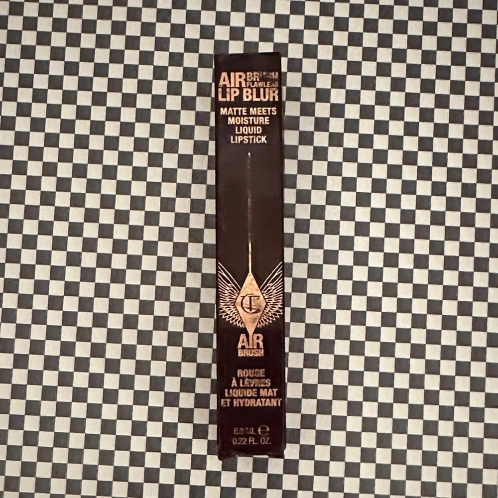 Charlotte Tilbury Airbrush Lip Blur